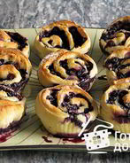 Черничные рулетики