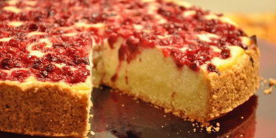 Брусничный чизкейк