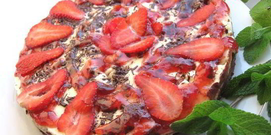 Чизкейк Клубника с шоколадом