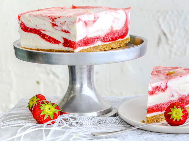 Рецепт чизкейка с клубникой без выпечки