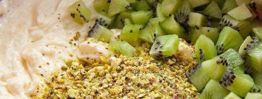 порционные чизкейки с киви и фисташками. Шаг 4