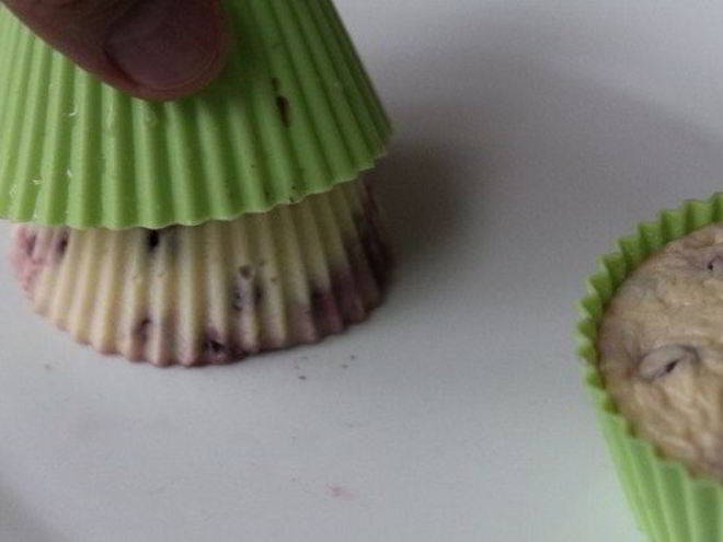 Рецепт сметанного чизкейка с брусникой на пару