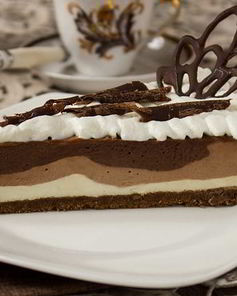 Трехслойный чизкейк с шоколадом