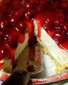 Воздушный творожный чизкейк с вишней