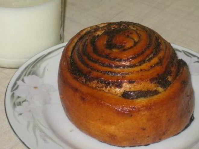 Рецепт дрожжевых рулетиков с маком лакомка