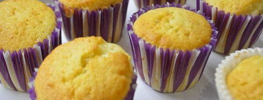 черничные капкейки с творожно-ягодным кремом. Шаг 3