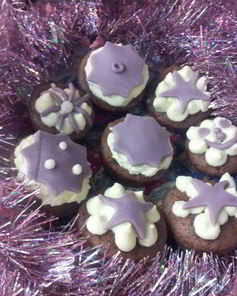 Капкейки с сюрпризом и сырным кремом