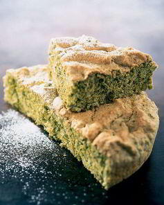 Кекс с фисташками