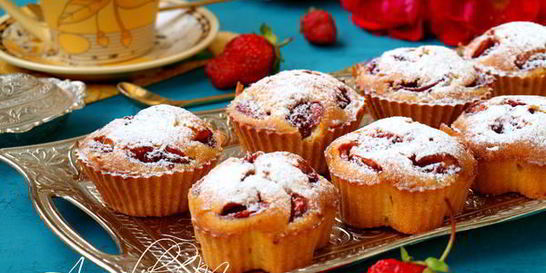 Кексы с клубникой