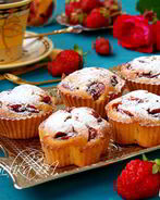 Кексы с клубникой