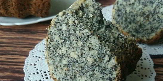 Маковый кекс с орехами