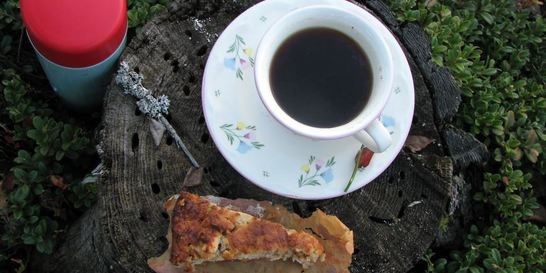 Миндальный кекс с айвой