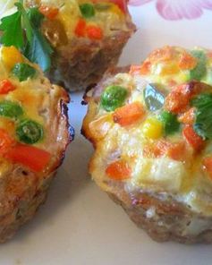 Мясные кексы с овощами