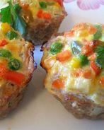 Мясные кексы с овощами