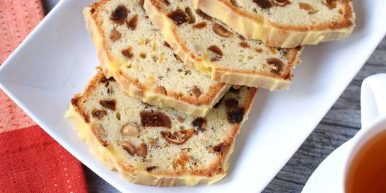 Ореховый кекс с апельсиновой глазурью