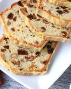 Ореховый кекс с апельсиновой глазурью