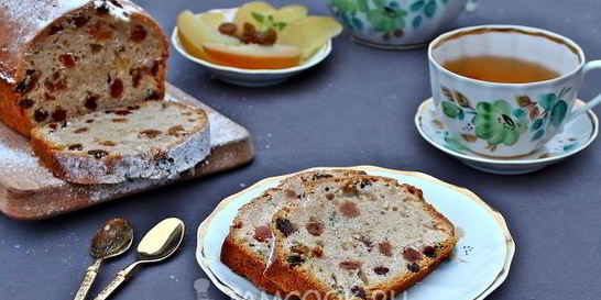 Постный кекс с изюмом