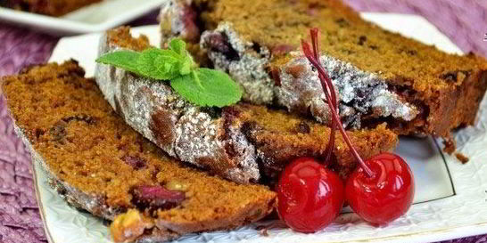 Постный кекс с вишней