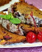 Постный кекс с вишней