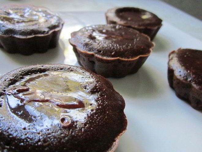 Рецепт шоколадного фонданта с кардамоновым центром