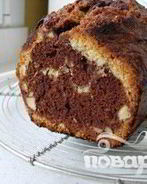 Шоколадный кекс с миндалем
