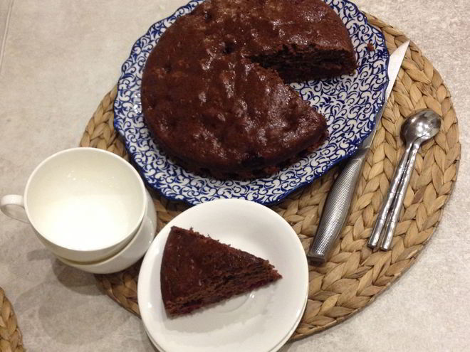 Рецепт шоколадного кекса с вишней