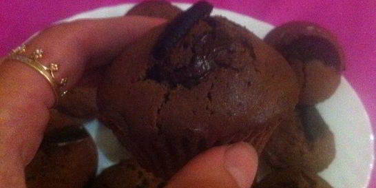 Шоколадные кексы с печеньем