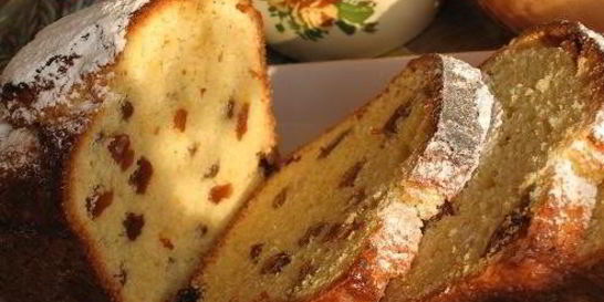 Сметанный кекс с изюмом