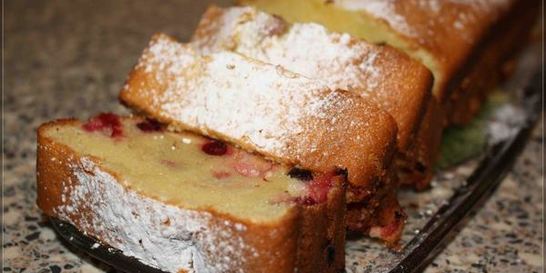 Творожный кекс с клюквой