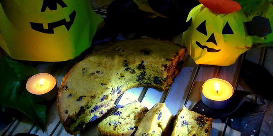 Тыквенный кекс с шоколадом и изюмом