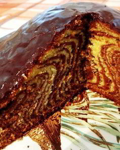 Волнистый кекс под шоколадным соусом Невесомая нежность