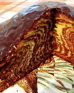 Волнистый кекс под шоколадным соусом Невесомая нежность