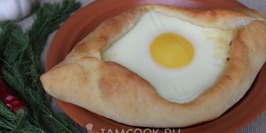 Хачапури по-аджарски