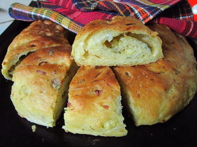 Рецепт хлеба из кабачка с сыром и зеленью