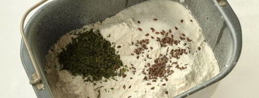 хлеб на рассоле, сыворотке и свежих дрожжах в хлебопечке. Шаг 2