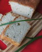 Хлеб на рикотте с зеленым луком