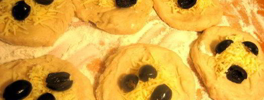 хлеб закусочный с оливками и сыром. Шаг 9