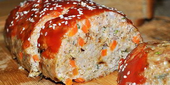 Мясной хлеб из свиного фарша с овощами