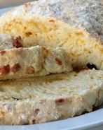 Содовый хлеб с луком и сыром