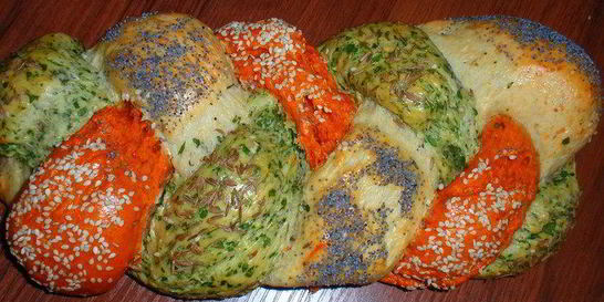 Трехцветная Хала