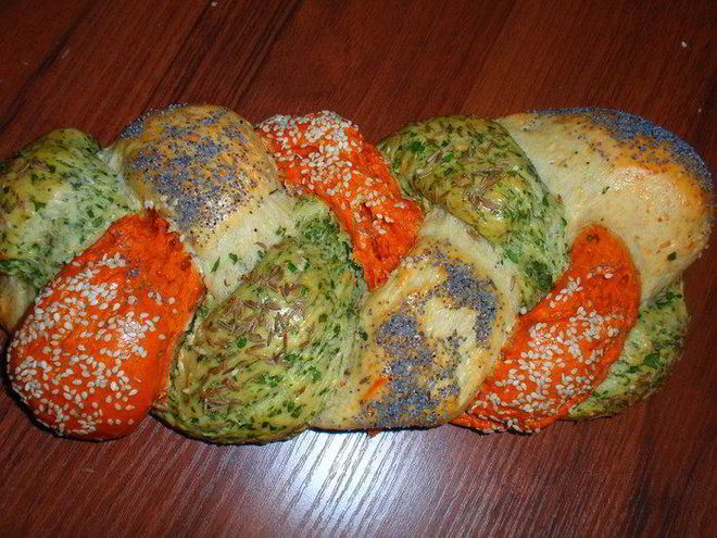 Рецепт трехцветной халы