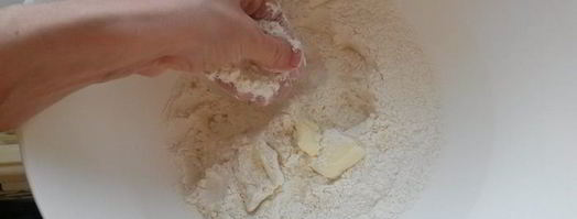 утренние сконы с вяленой клюквой. Шаг 2