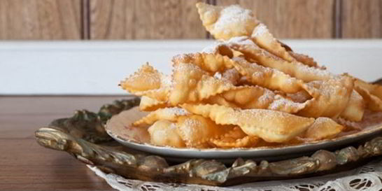 Хворост из муки и сметаны