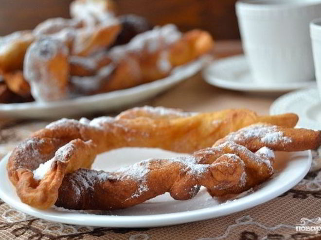 Рецепт хвороста на ряженке