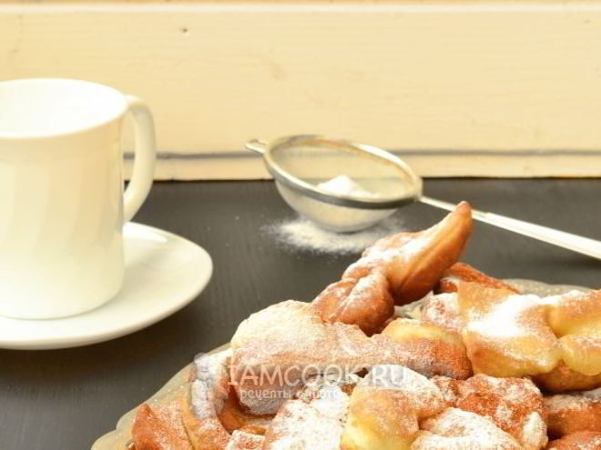 Рецепт хвороста на сметане