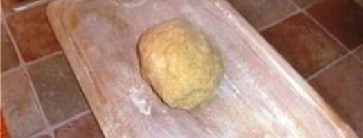 хворост в мультиварке. Шаг 2