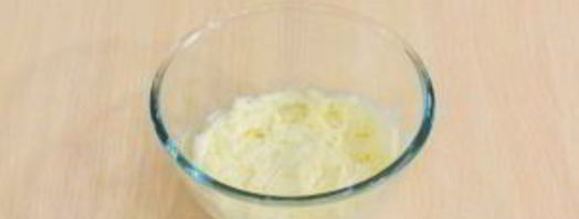 конвертики из слоеного теста с фаршированными абрикосами. Шаг 2