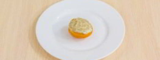 конвертики из слоеного теста с фаршированными абрикосами. Шаг 5