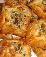 Конвертики с курицей и грибами