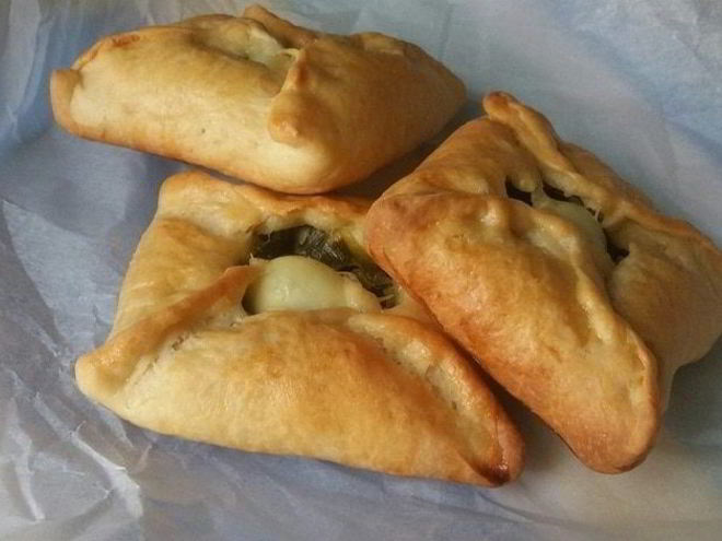 Рецепт конвертиков с перепелиным яйцом и зеленью